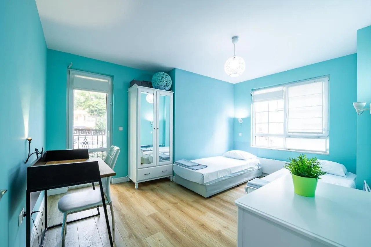 Colibri Central Apartment Warna