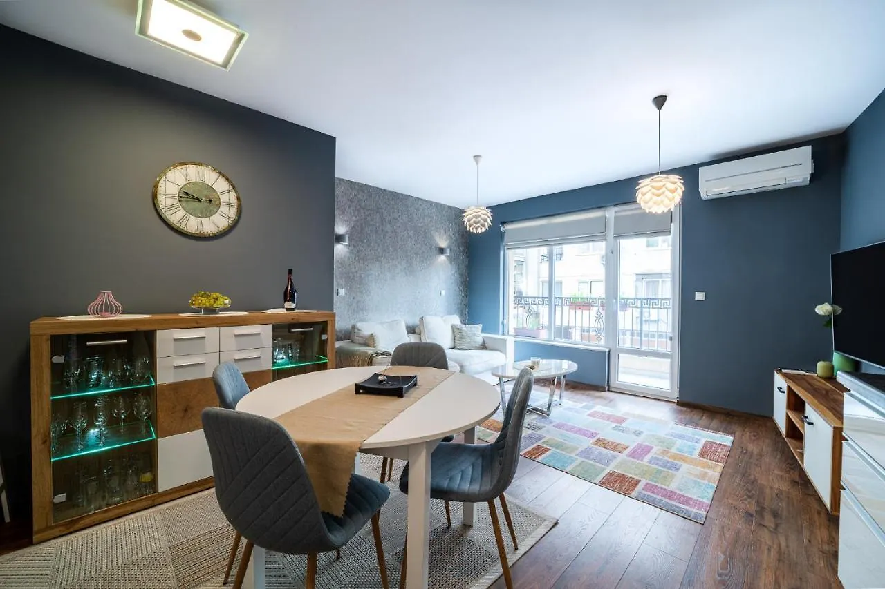 Colibri Central Apartment Warna
