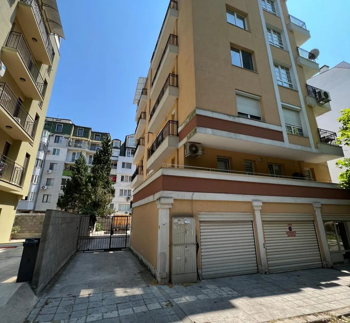Colibri Central Apartment Warna